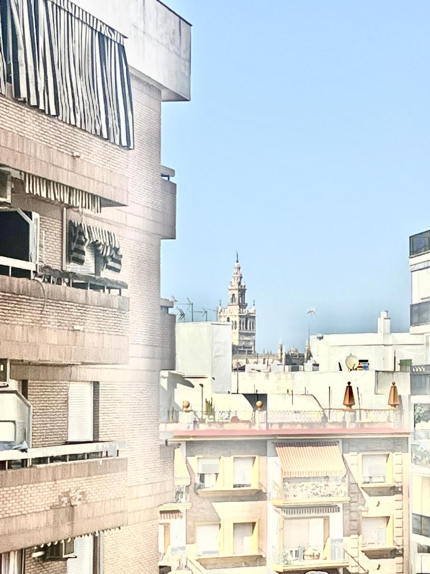 Triana In Hotel 24H เซบีญา ภายนอก รูปภาพ